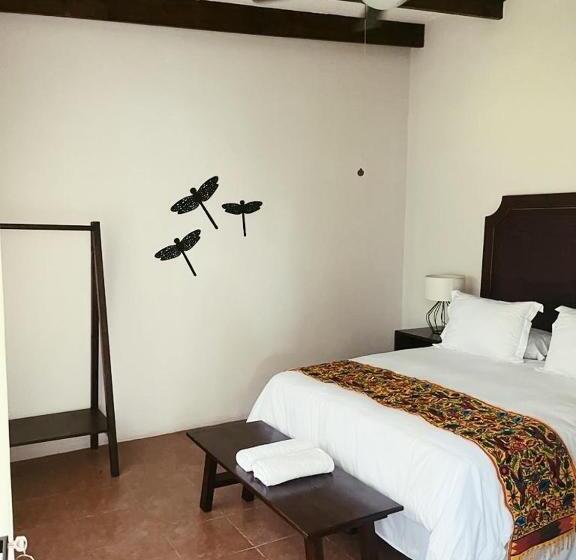 هتل Hacienda Escondida 10min To Airport