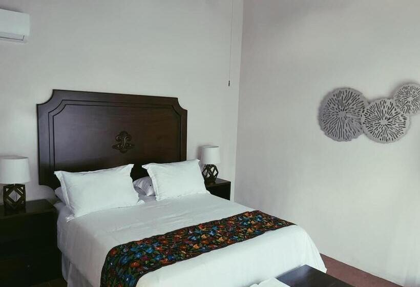 هتل Hacienda Escondida 10min To Airport