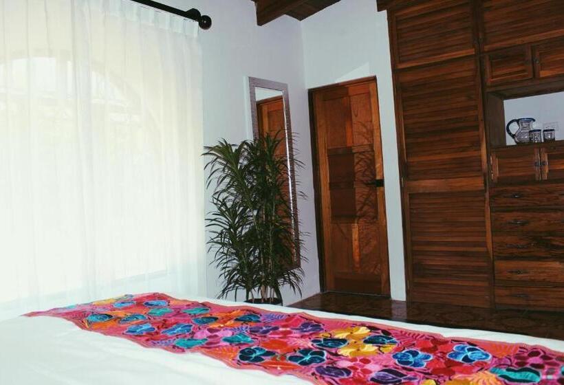 هتل Hacienda Escondida 10min To Airport