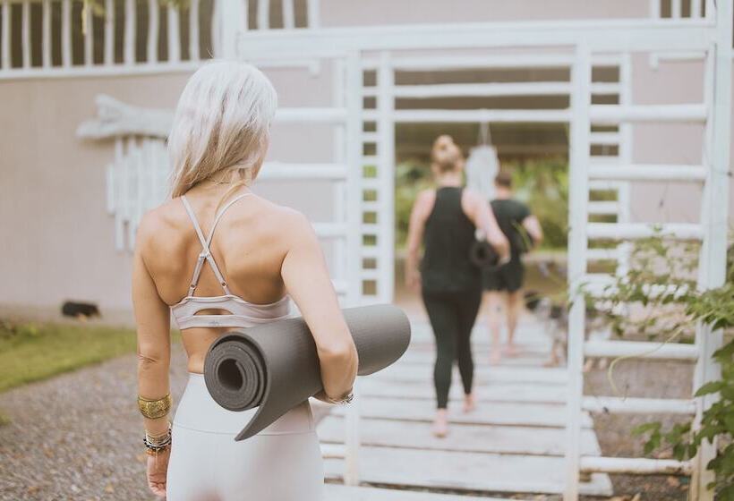 هتل Sonora Jungle & Yoga Retreat