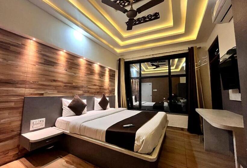 هتل Leela Vilas Pushkar  A Boutique