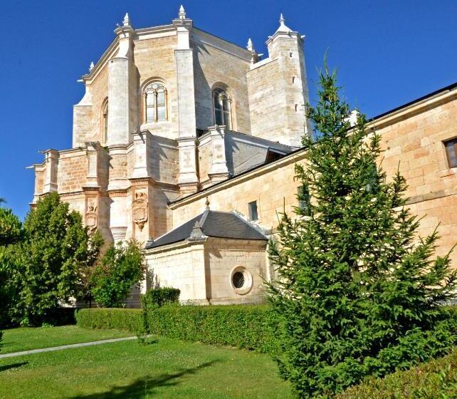هتل Hospedería Monasterio De La Vid