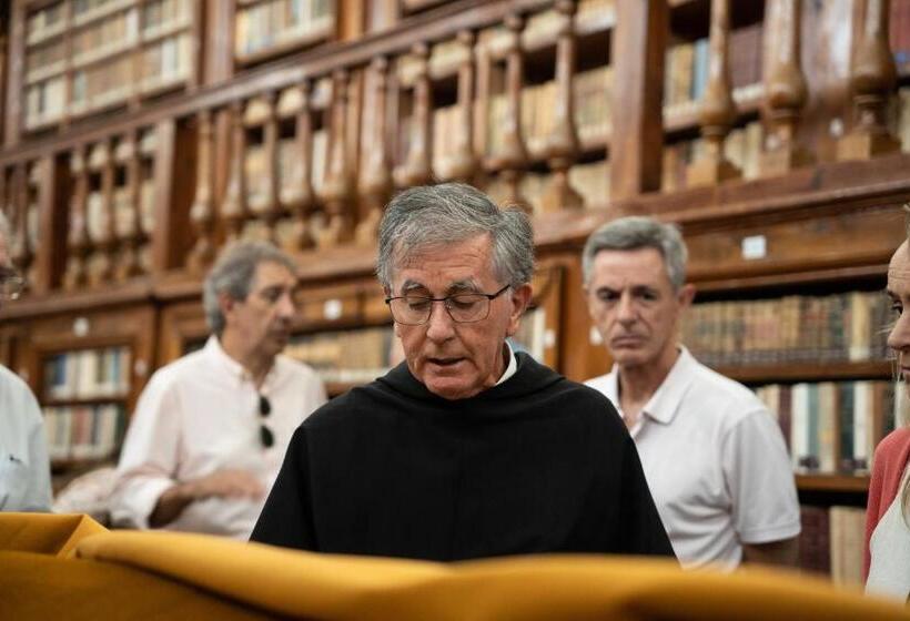 هتل Hospedería Monasterio De La Vid