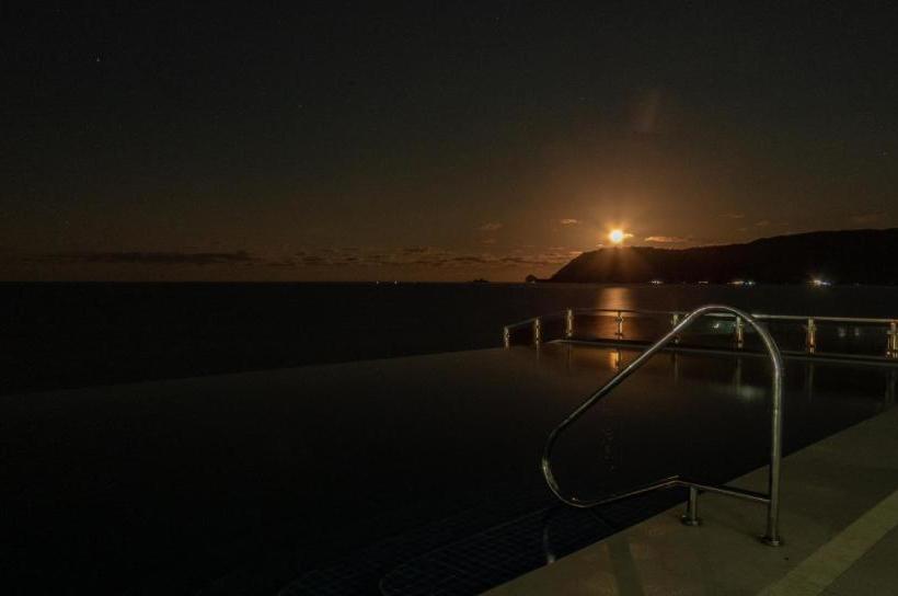 فندق Punta Baler