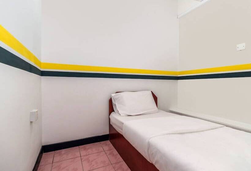 فندق Spot On 89936 Sutera Inn
