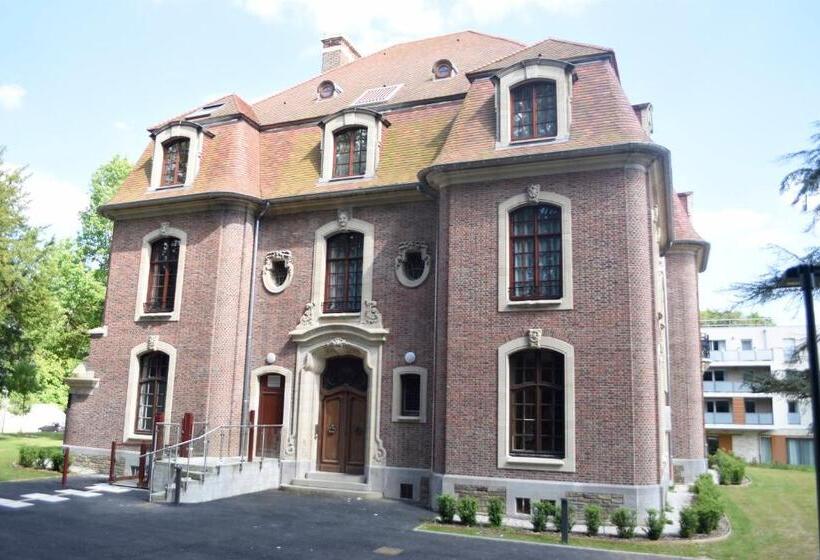 Domitys Le Château De La Pilule