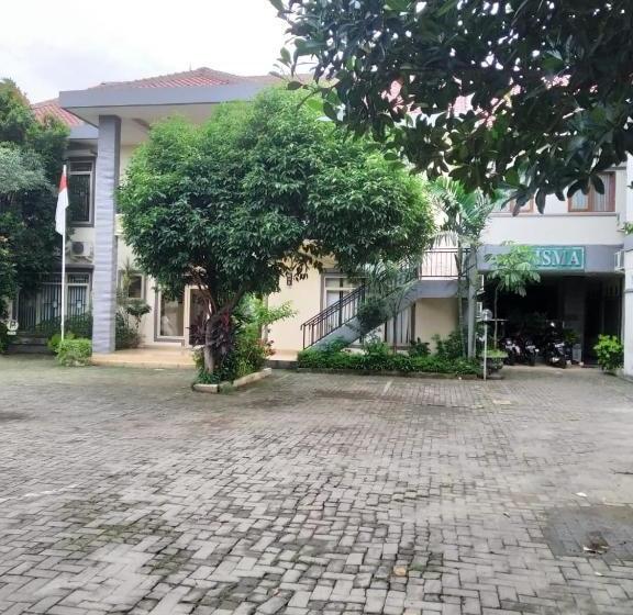 בית מלון כפרי Oyo 3133 Wisma Yampi Syari Ah
