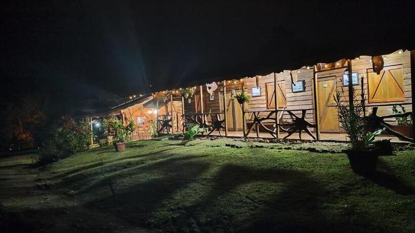 تختخواب و صبحانه Oski Lodge, Rain Forest Rincón De La Vieja