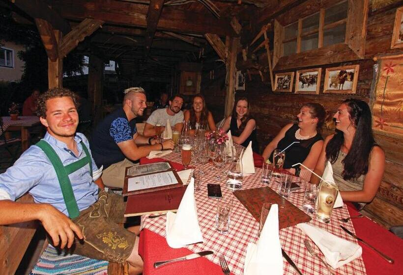 בית מלון כפרי Gasthof Zacherlbräu