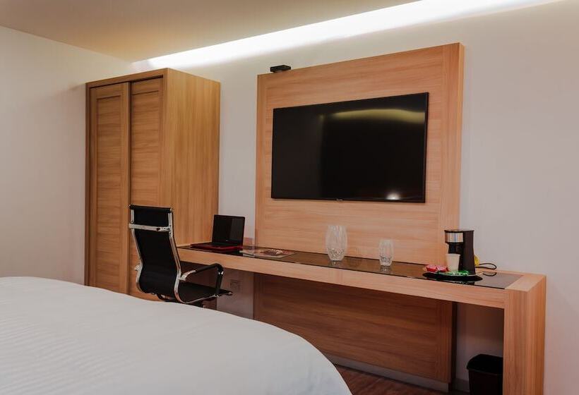 Fotos del hotel Kavia Monterrey:  4