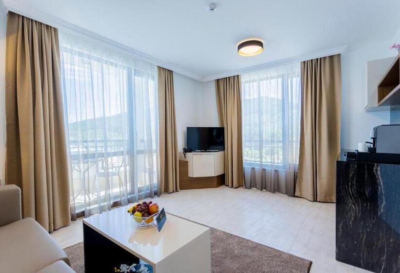 هتل Onyx Beach Residence   Free Parking & Beach Access