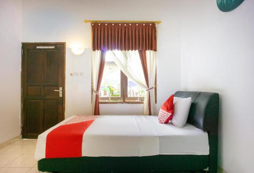 هتل Oyo 3139 Naya Guest House Syariah