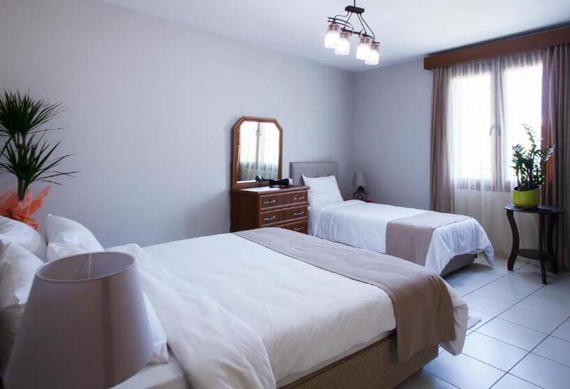 هاستل Homelike Guest House