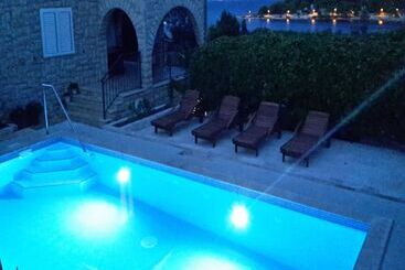 Apartment Villa Jakov