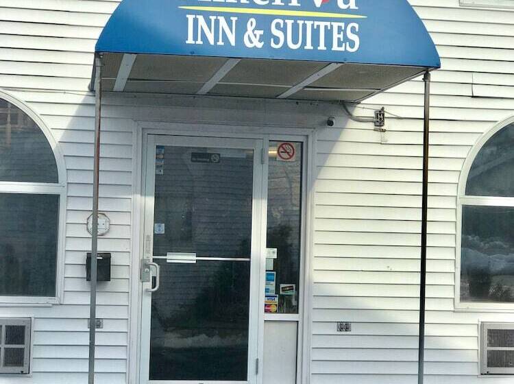 هتل Amerivu Inn & Suites