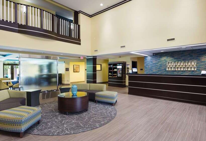 هتل Best Western Plus Birmingham Inn & Suites