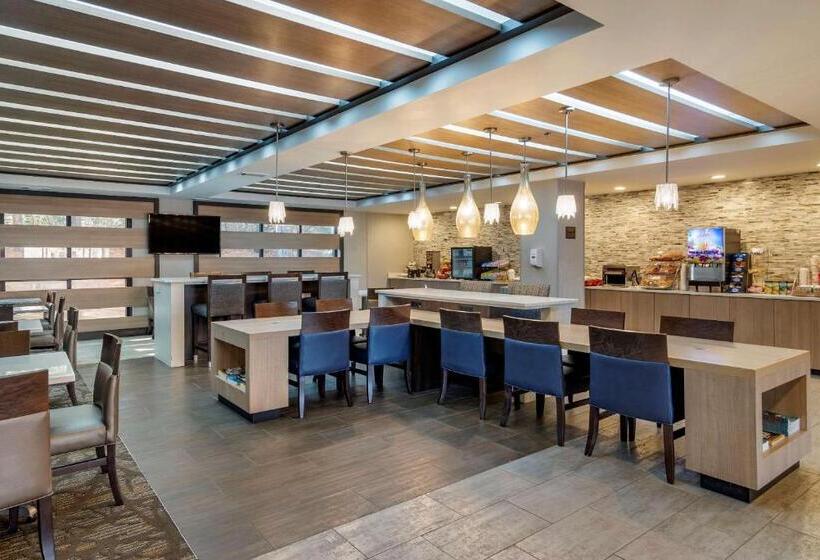 호텔 Comfort Suites Alpharetta Roswell   Atlanta Area