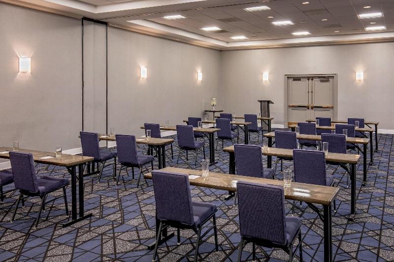 هتل Courtyard By Marriott Boston Billerica Bedford