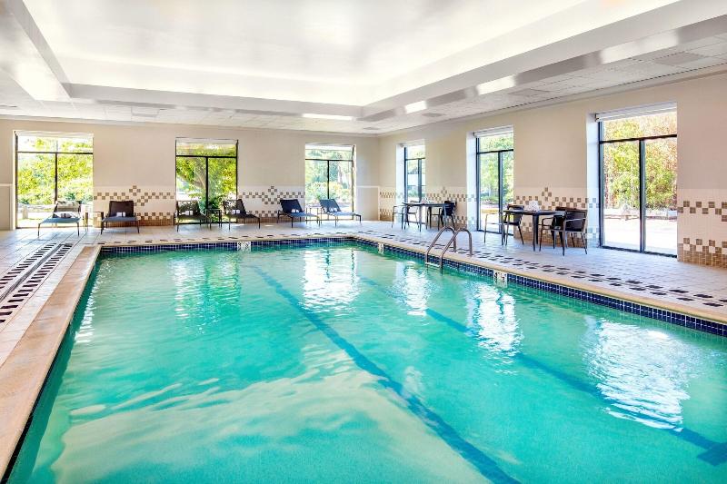 هتل Courtyard By Marriott Boston Billerica Bedford