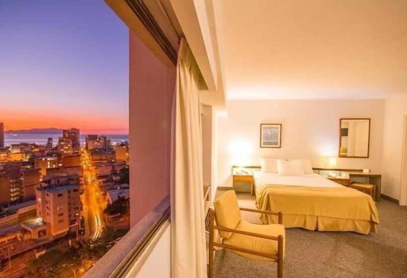 هتل Cristina Suites