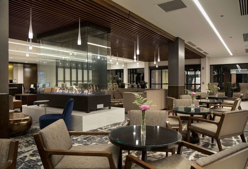 Doubletree By Hilton Hotel Syracuse