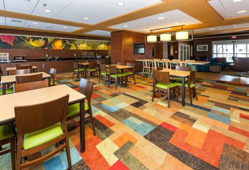 هتل Fairfield Inn & Suites Des Moines West
