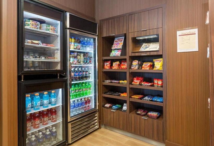 هتل Fairfield Inn & Suites Des Moines West