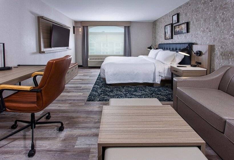 هتل Four Points By Sheraton Appleton