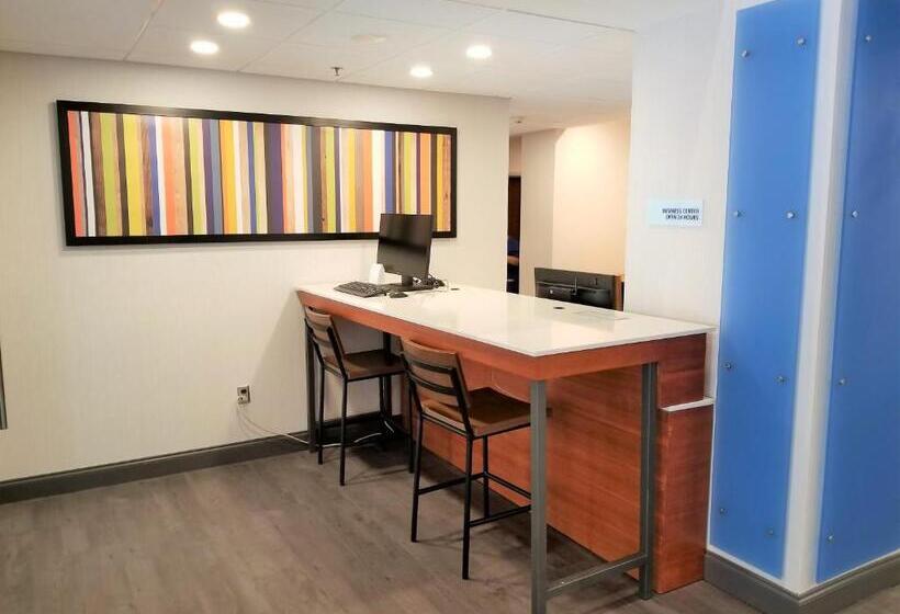 هتل Holiday Inn Express Columbia Ne   Fort Jackson