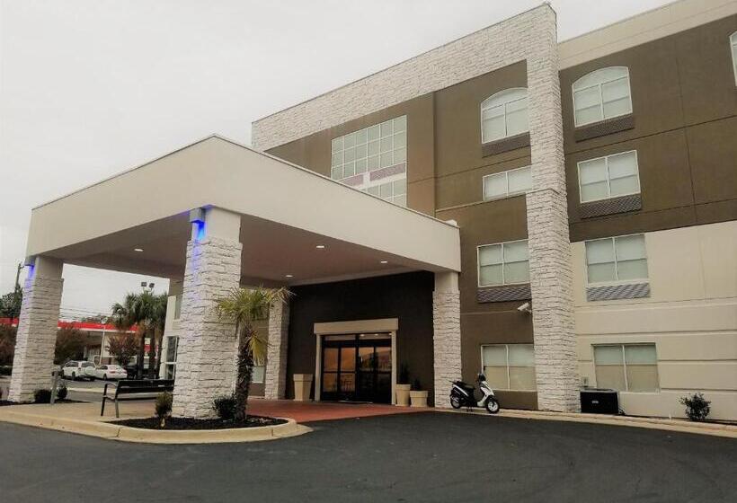 هتل Holiday Inn Express Columbia Ne   Fort Jackson