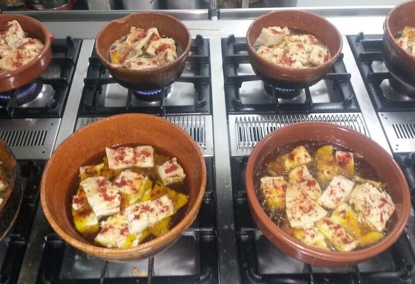 Отель Hostal La Maravillosa