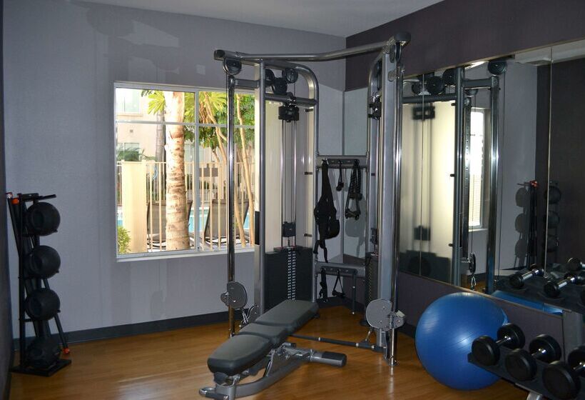 هتل Hyatt House San Diego Sorrento Mesa