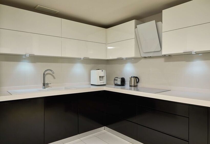 هتل Hyatt Regency Belgrade