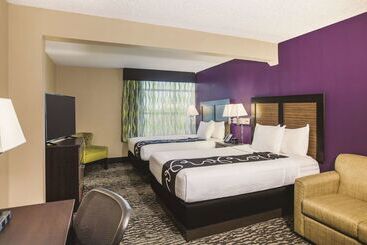 هتل La Quinta By Wyndham Clearwater South