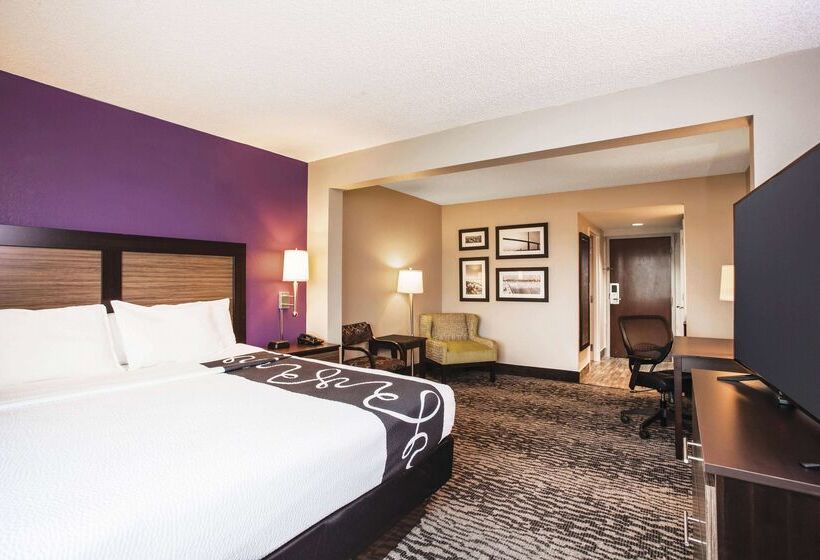 هتل La Quinta By Wyndham Clearwater South