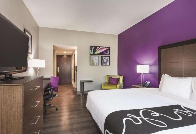 هتل La Quinta Inn & Suites By Wyndham Columbus North