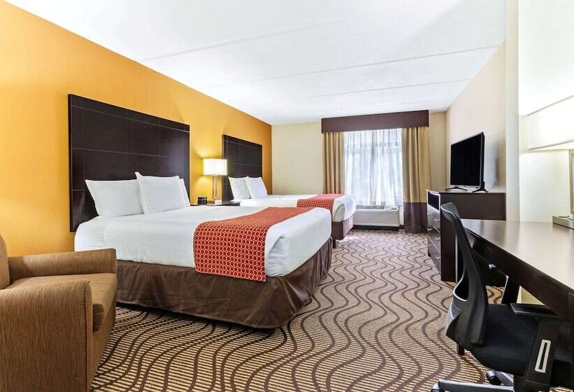 هتل La Quinta Inn & Suites By Wyndham Tampa North I75