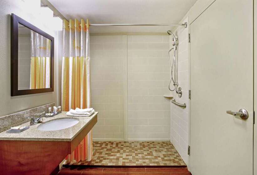 هتل La Quinta By Wyndham Williamsburg Historic Area
