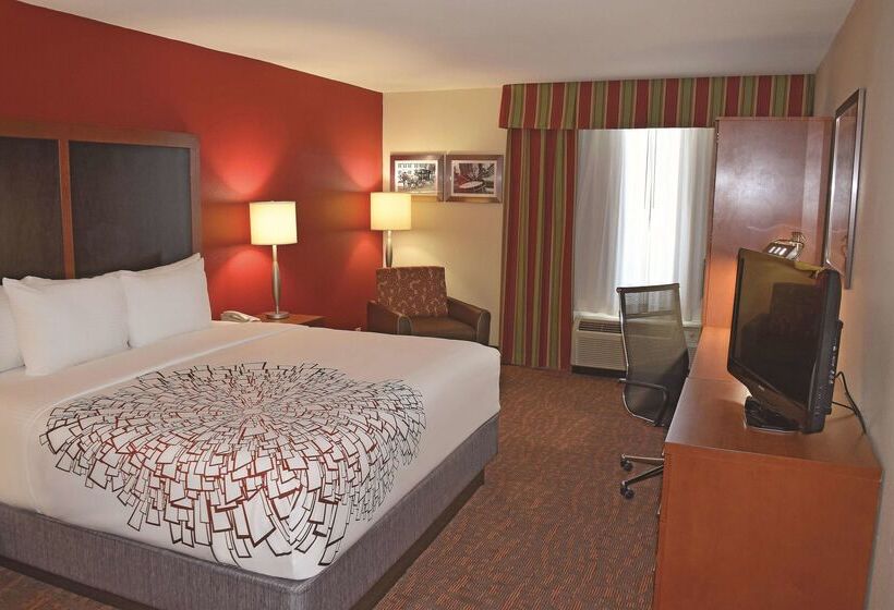 هتل La Quinta By Wyndham Williamsburg Historic Area