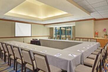 هتل The Westin San Diego Bayview