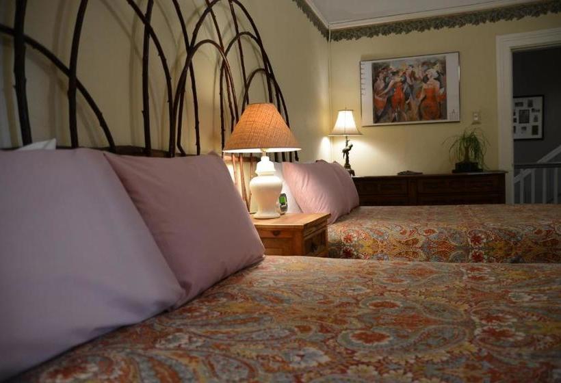 هتل The Willows Inn