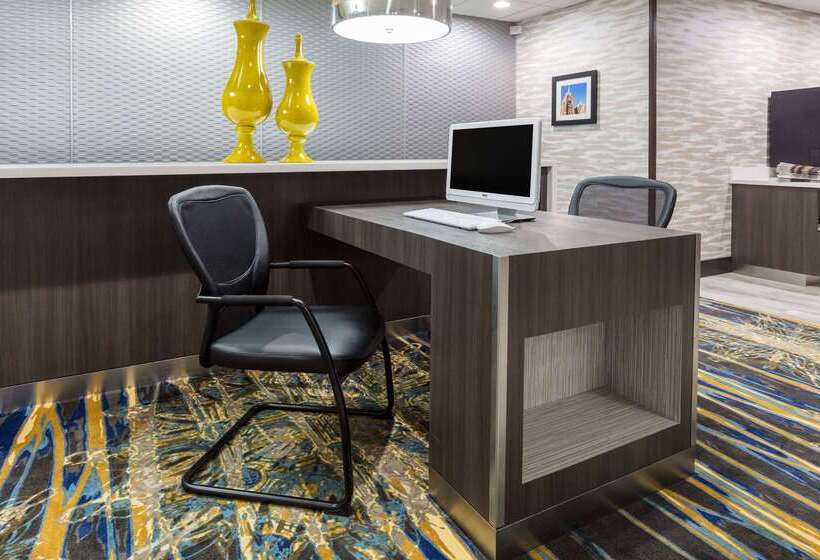 هتل Wingate By Wyndham Dallas Love Field