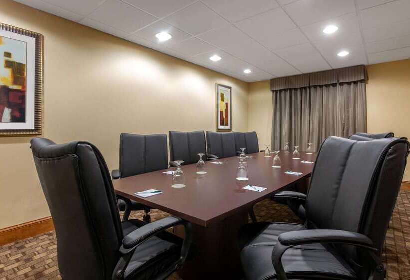 هتل Wingate By Wyndham Macon