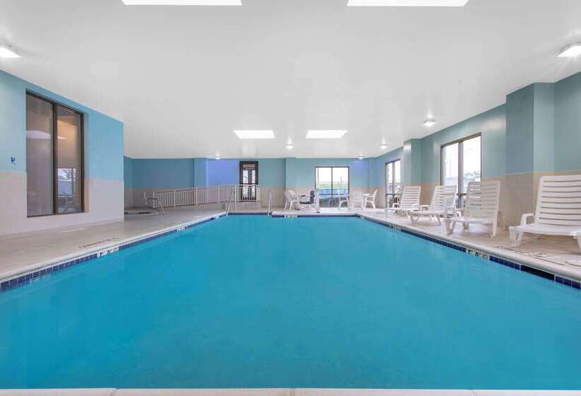 هتل Wingate By Wyndham Mechanicsburg