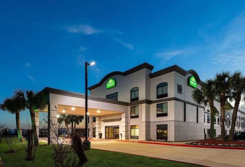 هتل Wingate By Wyndham Sulphur Near Lake Charles