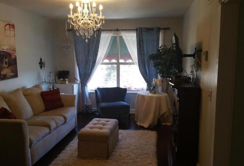 酒店 Woodstock Inn Bed & Breakfast