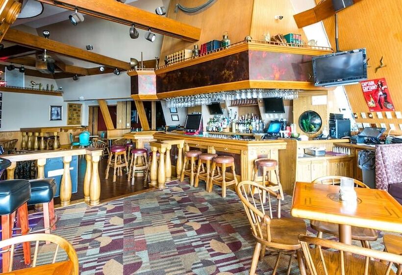 فندق Wrangler Inn