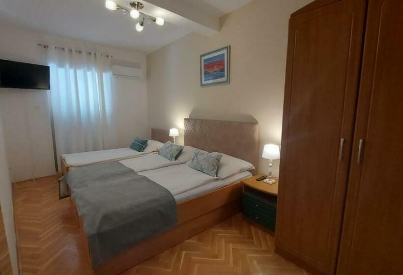Rooms Tom