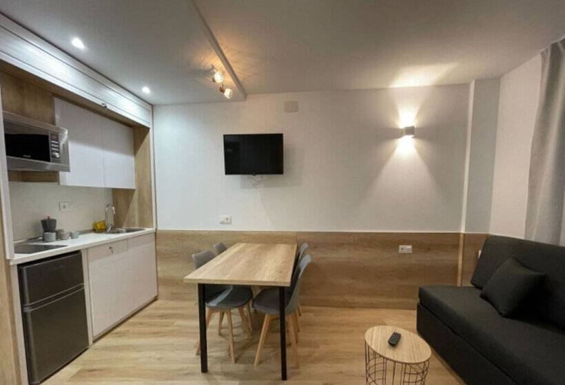 Apartamentos La Solana