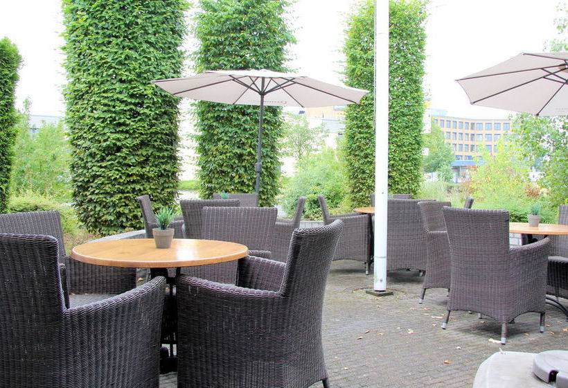 Отель Bastion Düsseldorf Neuss
